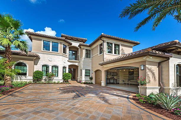 Best Driveway Paving Contractor  in Golden Hills, CA
